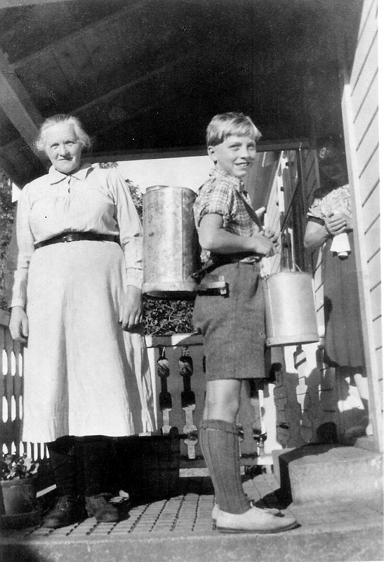 Tante Anna 1.jpg - Anna Reksnes f. Kvien og Henry Bakke rundt 1950 (Utlnt av Bekke i Bergen)